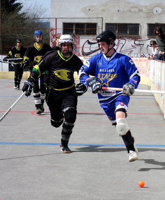 KHL od�tartovala jarn� �as� 2015/2016